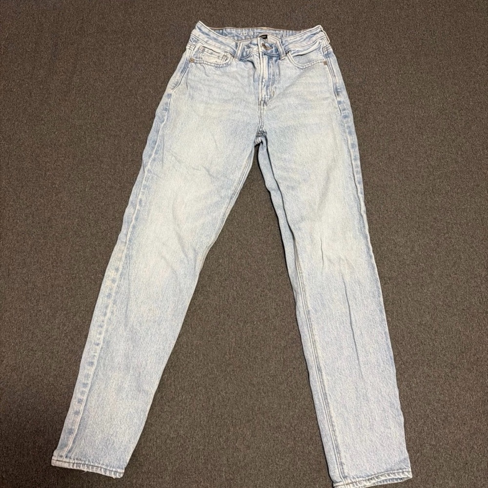 American Eagle Outfitters Light Wash Straight Leg Jeans